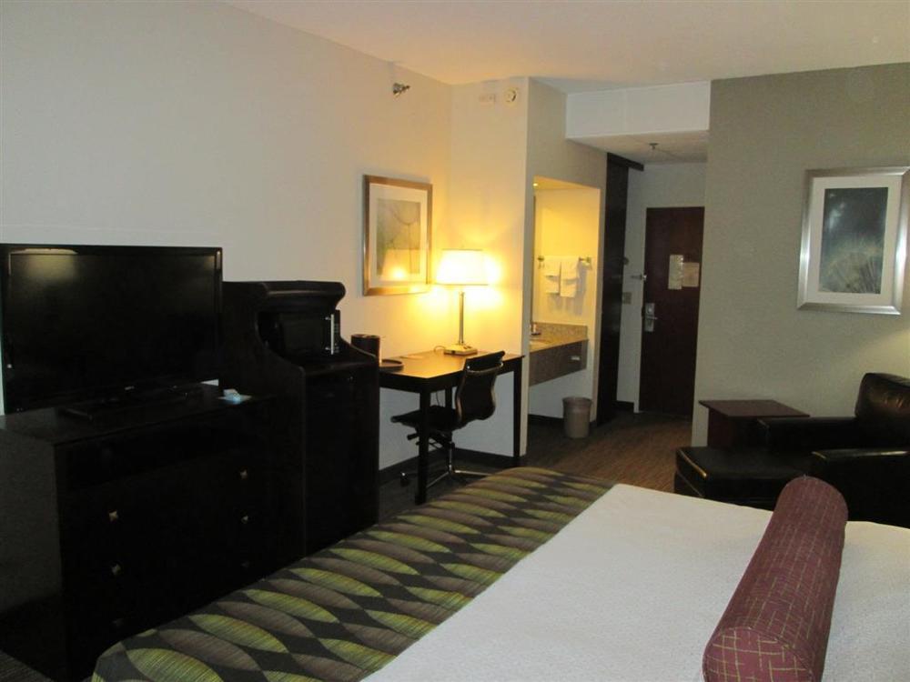 Best Western Plus O'Hare International South Hotel Franklin Park Стая снимка